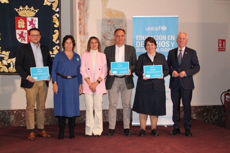 UNICEF entrega al Colegio La Encarnación el reconocimiento como Centro Referente en Educación en Derechos de la Infancia