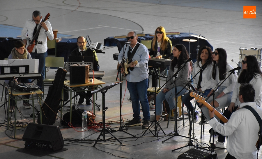 El IES Tierra festeja por todo lo alto a la patrona de la Música