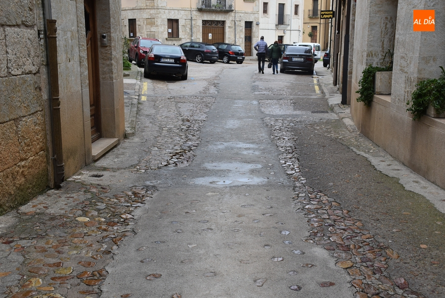Una empresa de Carbajosa ejecutará con 18.640€ de ahorro las obras de la calle Puerta de Santiago