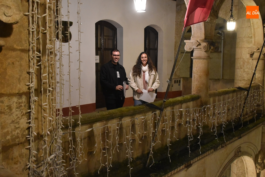 El cielo de esferas lumínicas navideñas se ampliará a toda la Plaza, que también recuperará el belén