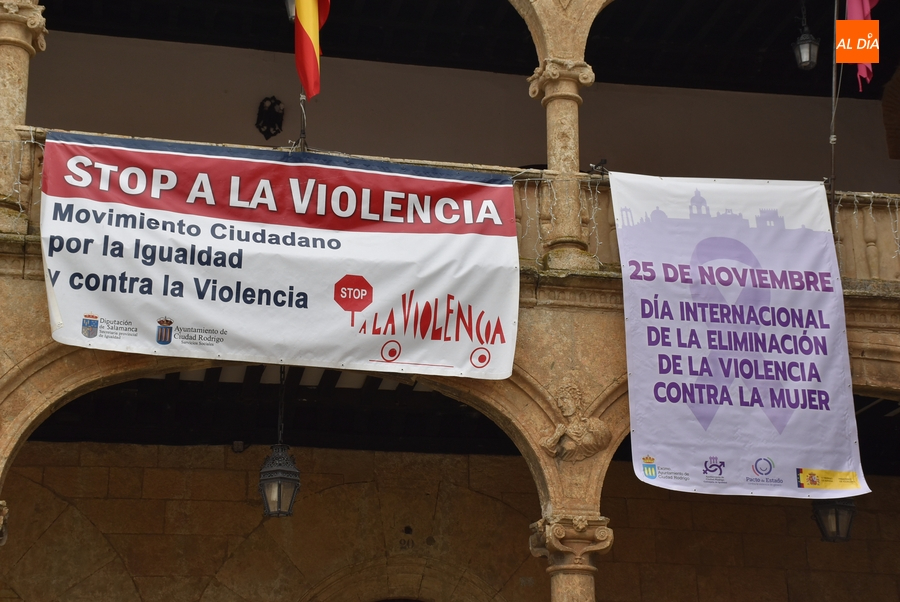 La Casa Consistorial mirobrigense se prepara para el 25N