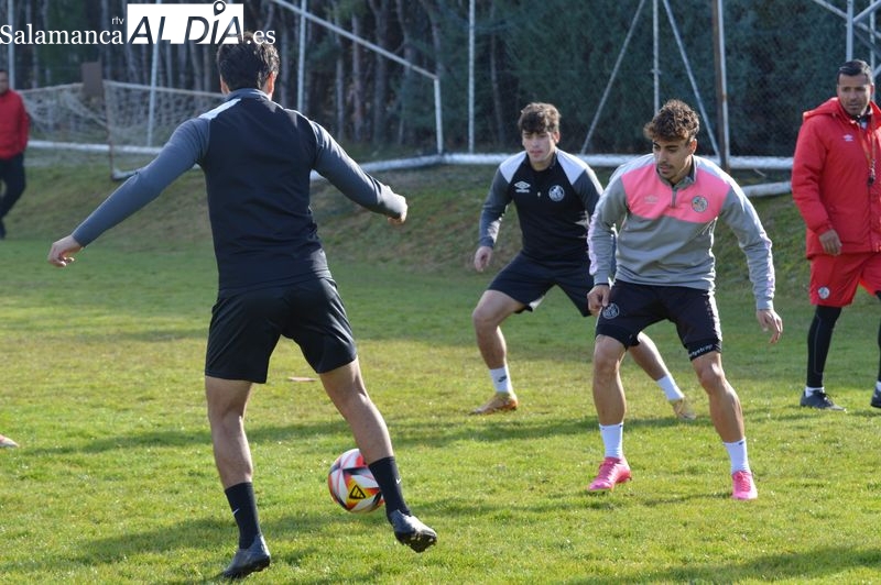 El Salamanca UDS cambia los entrenamientos al horario invernal con todo el grupo al completo