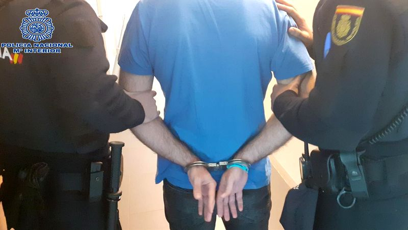 Detenido un salmantino por amenazar de muerte a su médico y a una auxiliar en Logroño