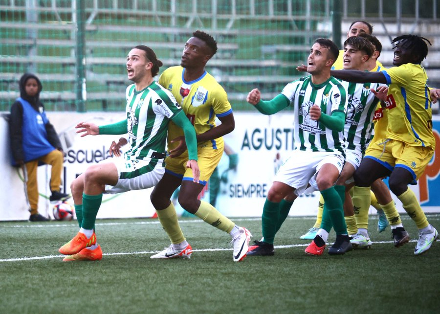 El CD Guijuelo se afianza en zona de playoff