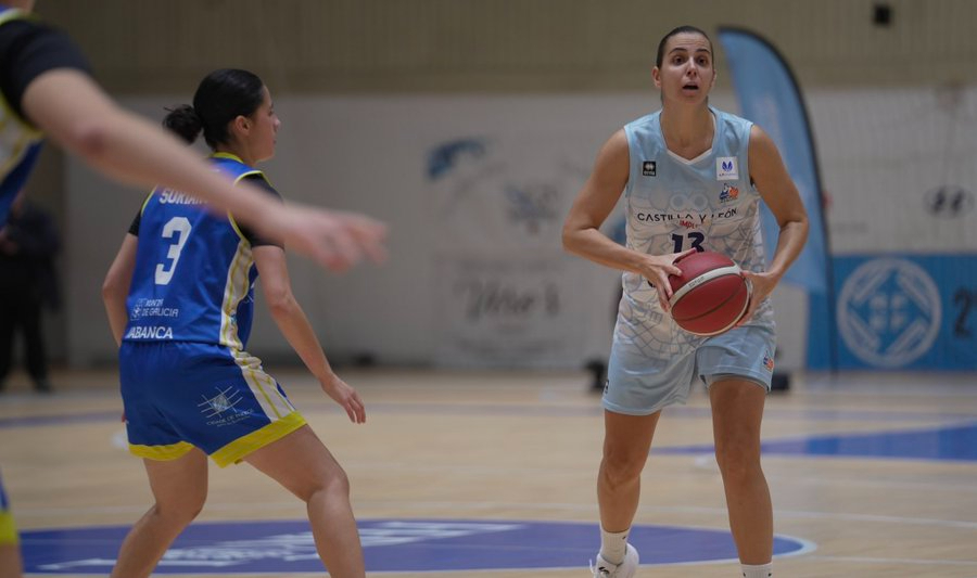 El Perfumerías Avenida gana al Uni Ferrol y completa su semana fantástica aún más invicto (39-64)