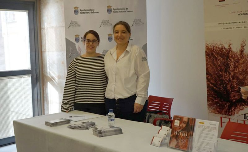 La Escuela de Hostelería de Santa Marta da a conocer su labor en la II Feria de Empleo de Salamanca