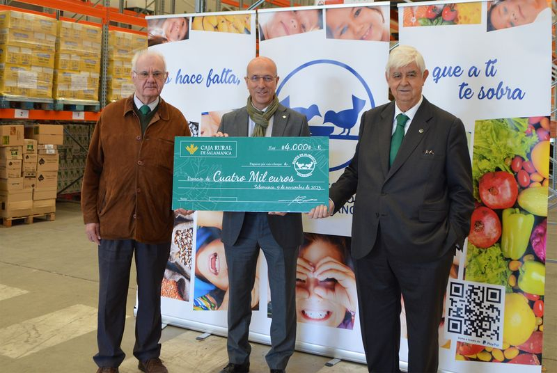 Caja Rural de Salamanca dona 4.000 euros al Banco de Alimentos 