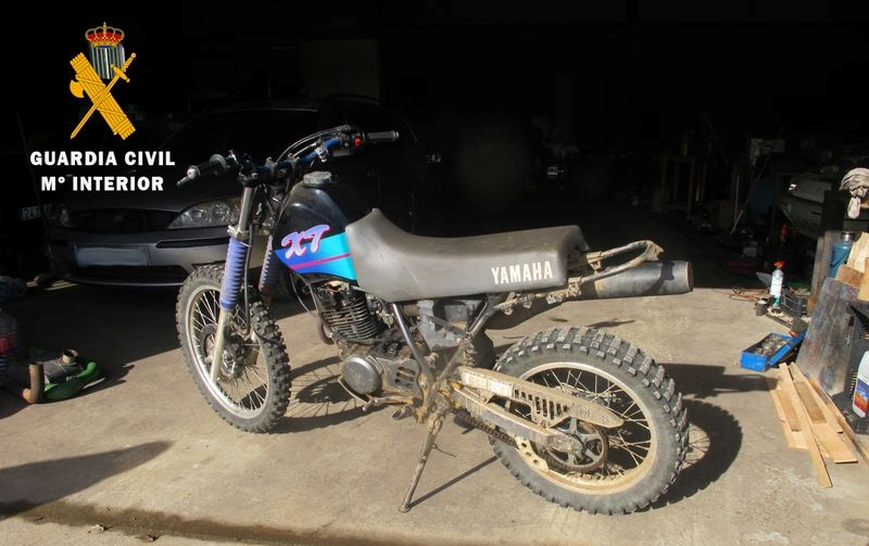 La Guardia Civil desmantela en Navasfrías un taller clandestino de reparación de vehículos