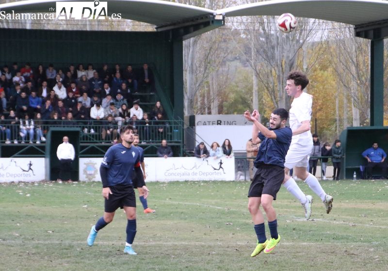 El Aficionado del Alba de Tormes CF no puede con el Villamayor (0-3)