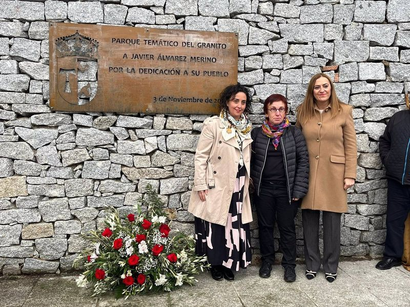 Virginia Barcones agradece en Los Santos la labor de los alcaldes que dan todo a cambio de nada