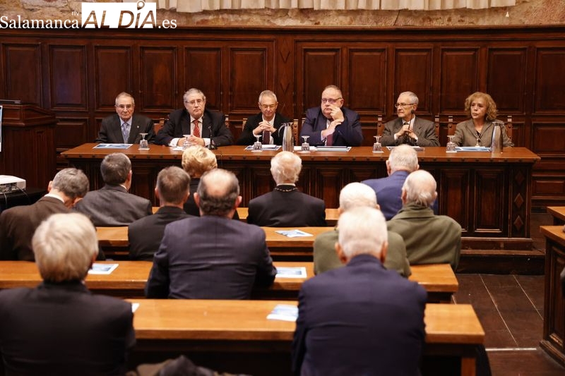 Las academias sanitarias analizan en la USAL la resistencia a bacterias, virus, hongos y parásitos 