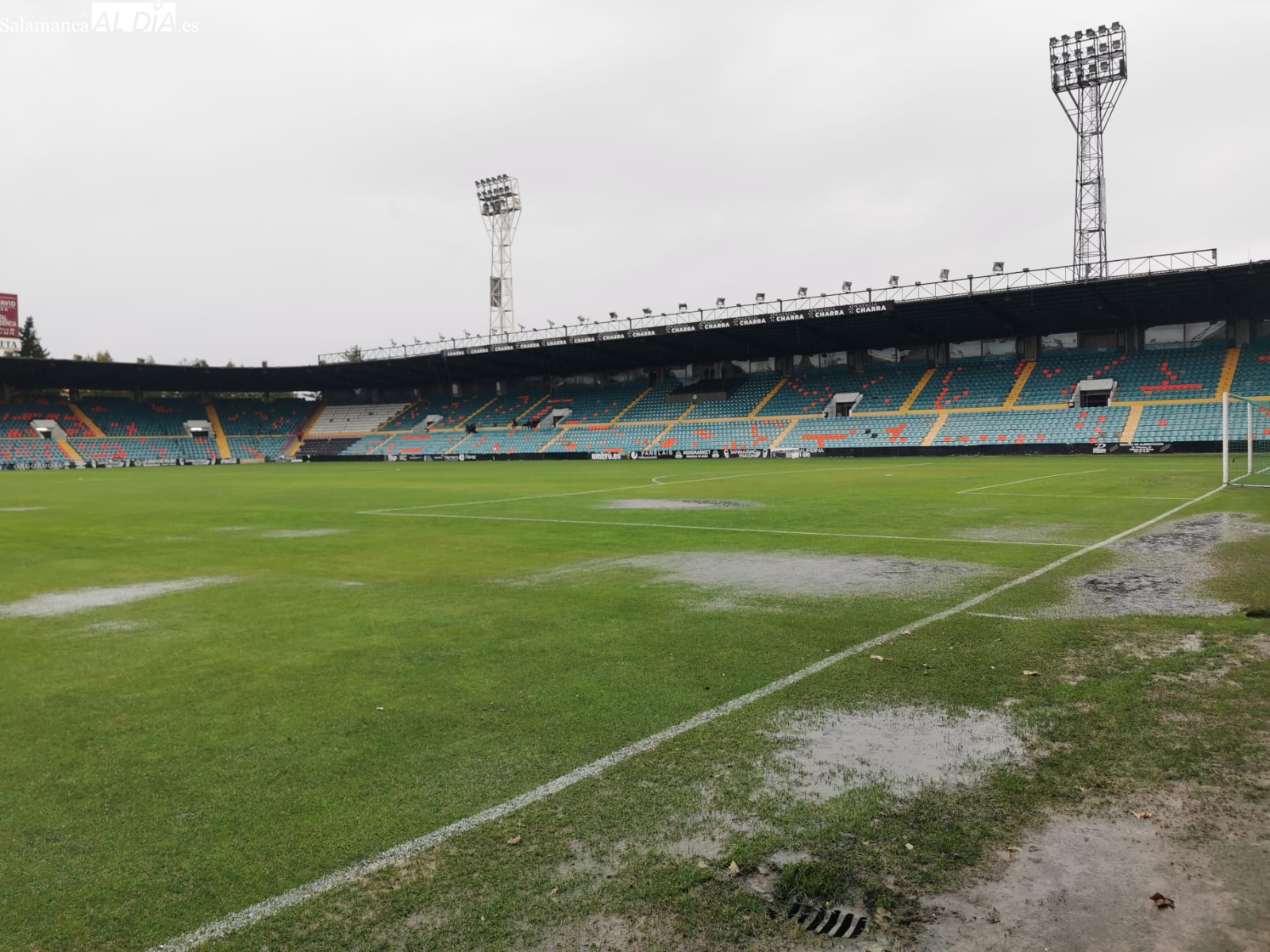 Ventura Recio: No quiero cerrar el Helmántico. Hay plazo hasta el 7 de enero para hacer unos arreglos y el estadio no está tan mal