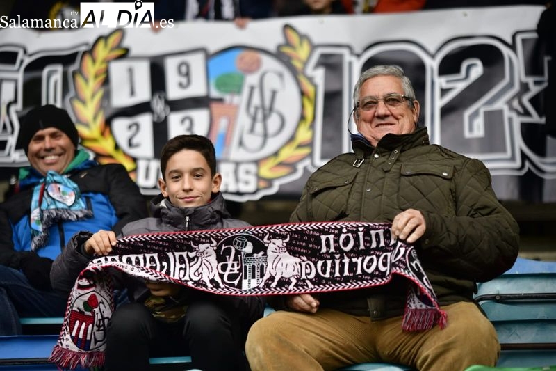 El Helmántico brinda su apoyo a los jugadores del Salamanca UDS