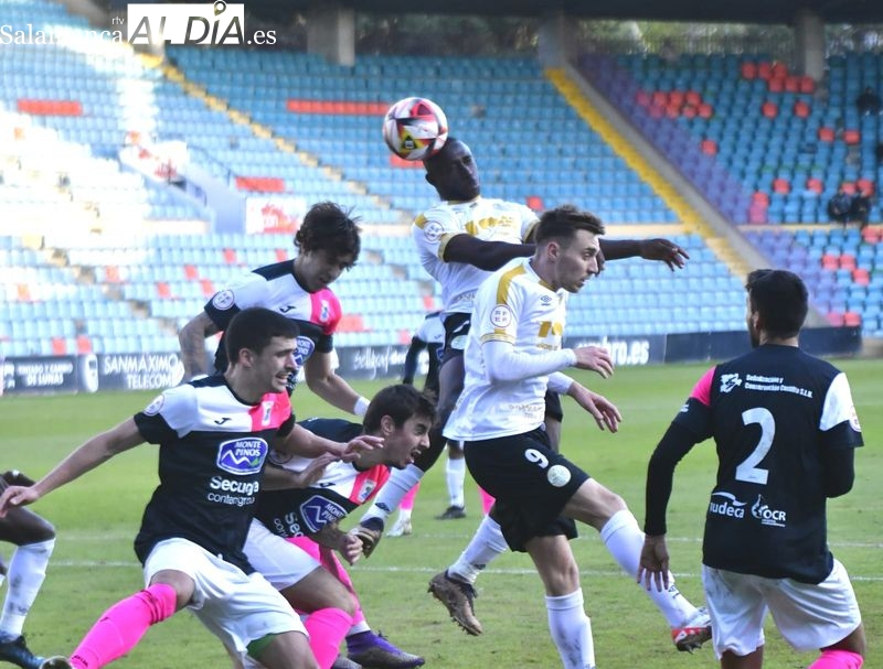 El Salamanca UDS tiene dos temporadas más de contrato con Umbro