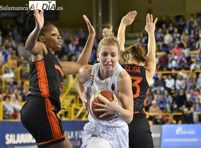 El Perfumerías Avenida no se rinde: victoria sobre el Polkowice en un partido vital para pelear por los playoffs (75-66)