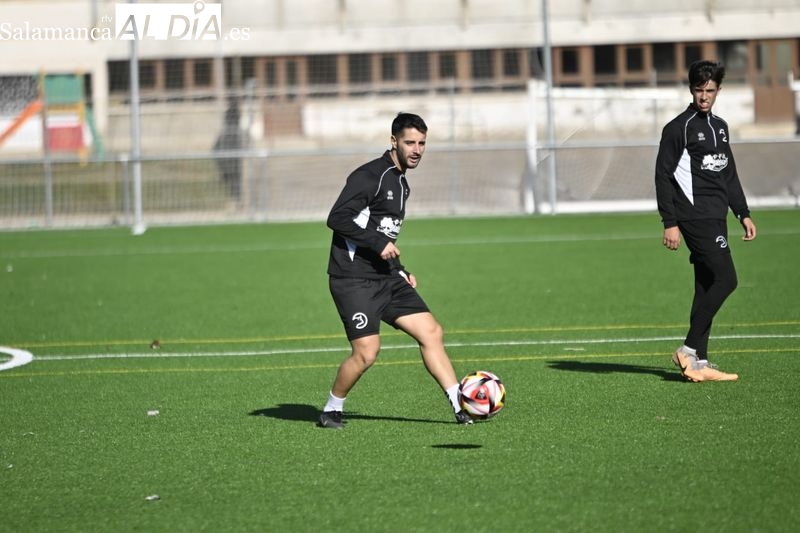Manu Ramírez vuelve a entrenar con Unionistas después de su operación; Ramiro Mayor y Javi Villar, con molestias