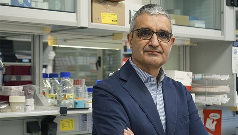 Xosé Bustelo ingresa en la Real Academia de Farmacia de Galicia