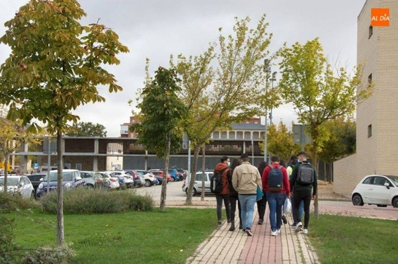 Abierta la convocatoria de ayudas al estudio de la Junta