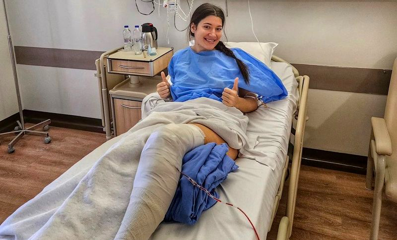 Operada en Grecia Mariella Fasoula, que vuelve a sonreír y se concentra en su recuperación