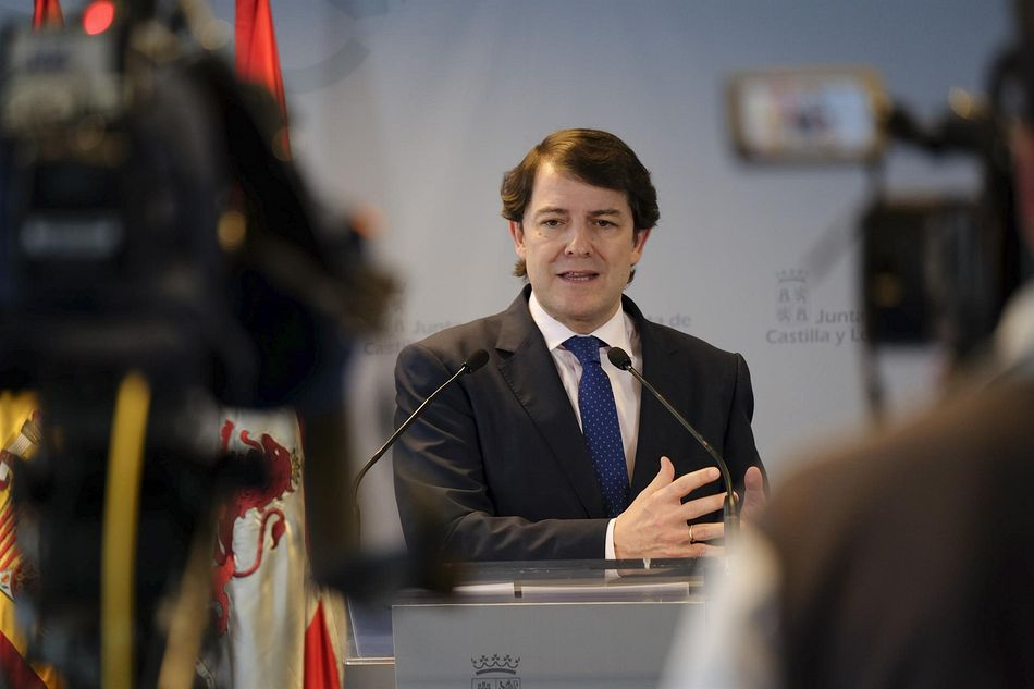 El motivo por el que el presidente de Castilla y León anula su agenda