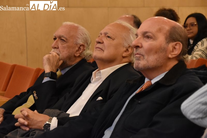 Charla en Salamanca de los jueces que condenaron a las juntas militares de la dictadura argentina