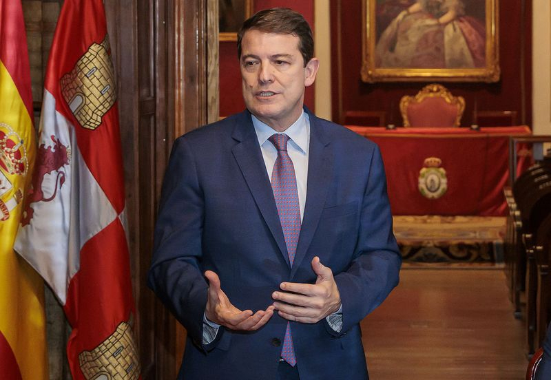 Sánchez ha pagado un precio demasiado alto para mantenerse atornillado al sillón de la Moncloa