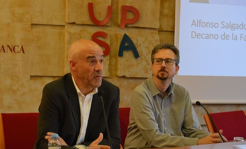 El Teléfono de la Esperanza organiza una mesa redonda sobre la prevención del suicidio 