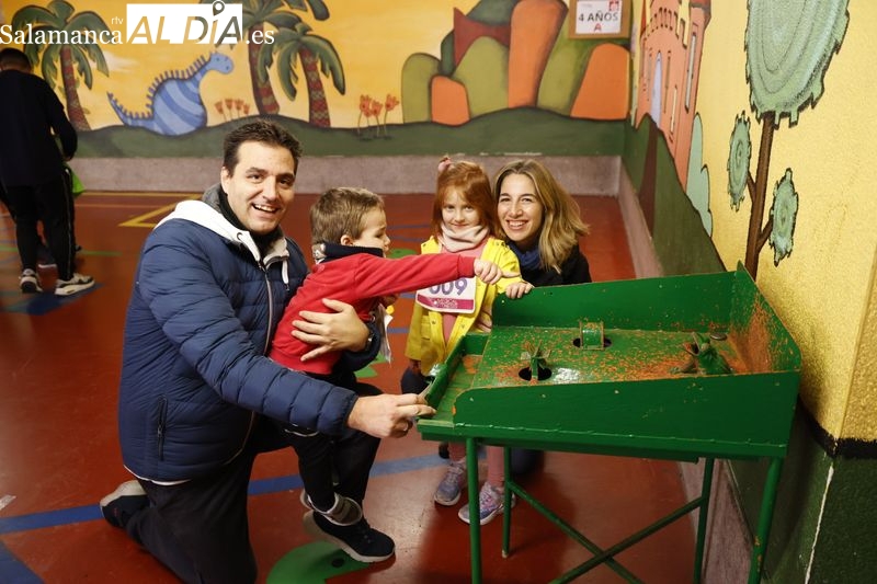 Pequeños y mayores disfrutan en Salamanca de Deporte en familia