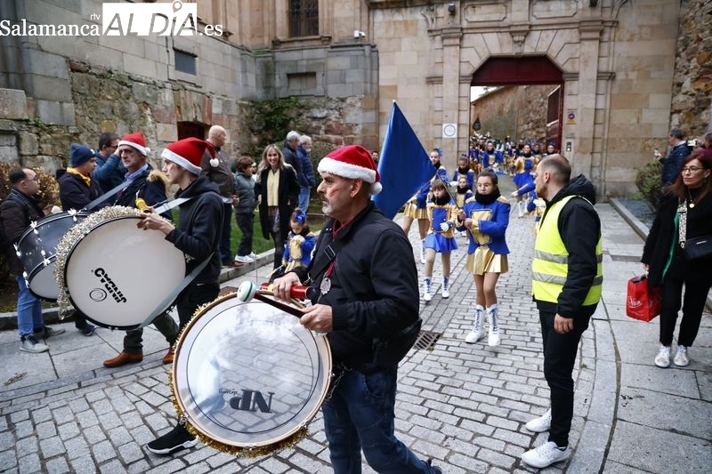 Vuelve a Salamanca el vistoso desfile del Festival Benéfico Ningún niño sin juguete