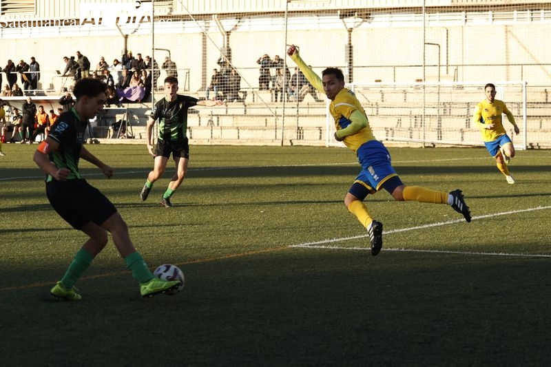 El Monterrey remonta tres goles de desventaja al Jai Alai a domicilio (4-5)