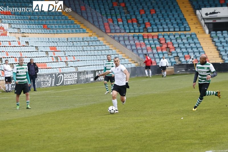 El Helmántico vuelve a abrir sus puertas con el partido entre los veteranos de la UDS y el Sporting de Portugal
