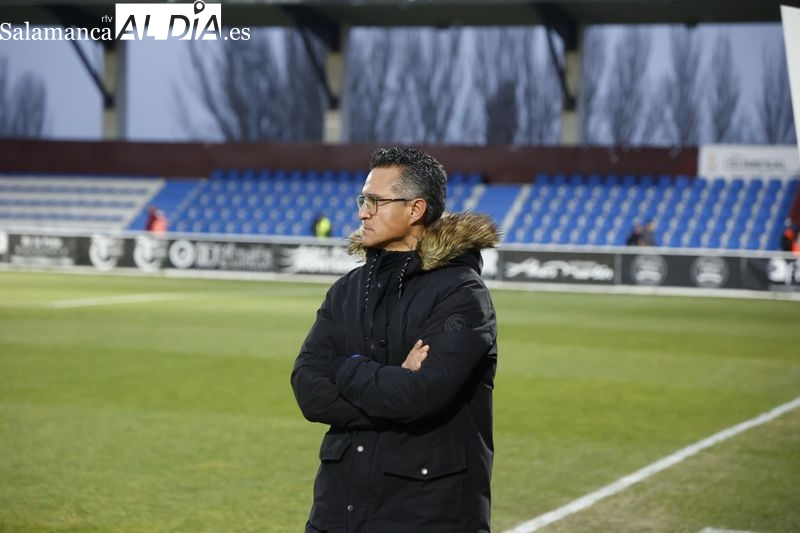 Dani Ponz y los fichajes en Unionistas: Para eso hay una dirección deportiva. Creo que sería injusto hablar de los ‘9’