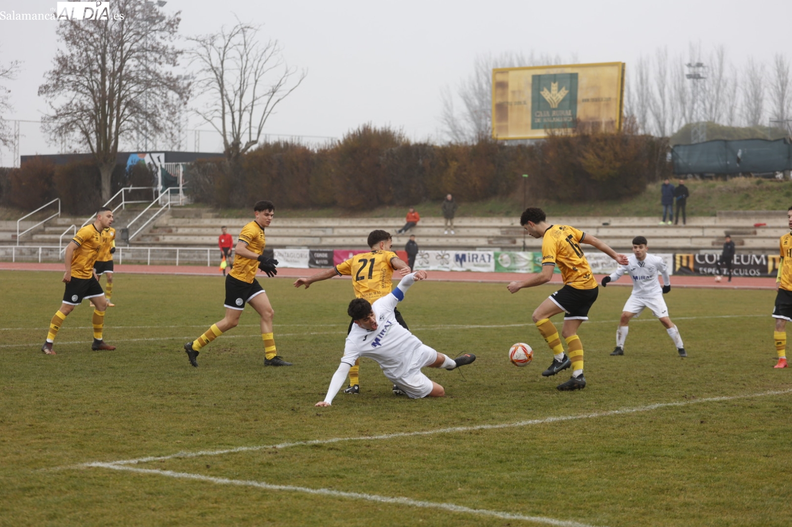 El filial de Unionistas gana el derbi al Ribert y suma su octava victoria seguida (0-2)