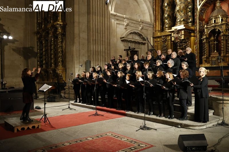 El público disfruta con los conciertos de coros en La Clerecía