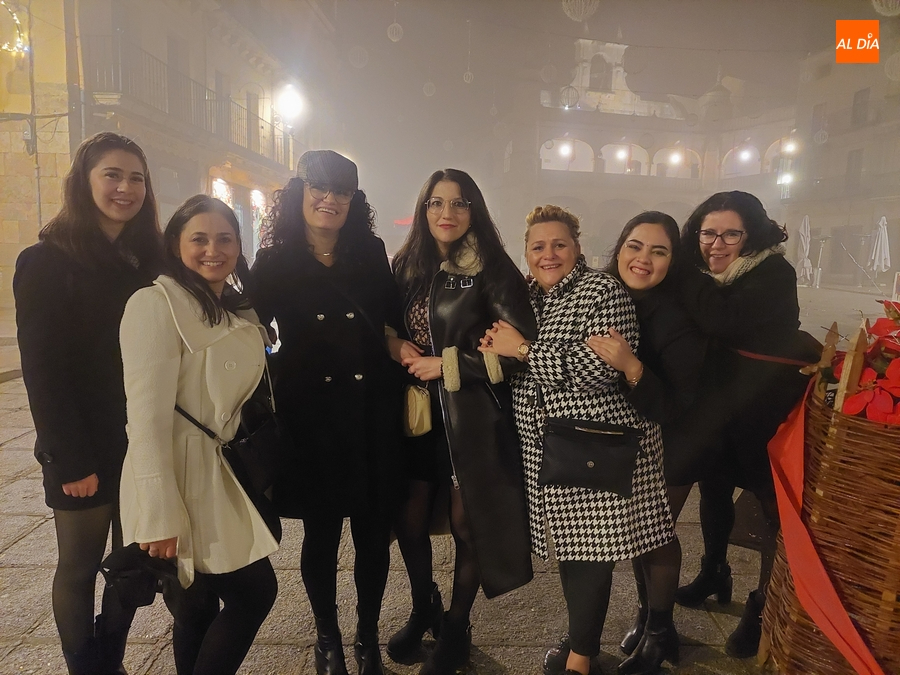 Eh, sácanos una foto: Rematando la noche entre la niebla