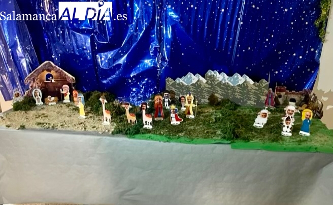 El Ayuntamiento de Peñaranda arma el belén personalizando cada personaje con sus trabajadores