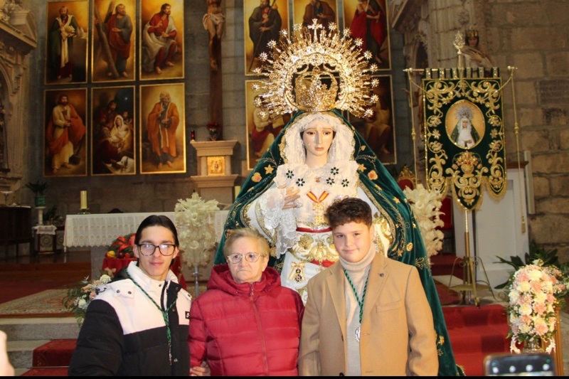 Vecinos y fieles se vuelcan en la festividad de la Expectación protagonizada por Nuestra Señora de la Esperanza