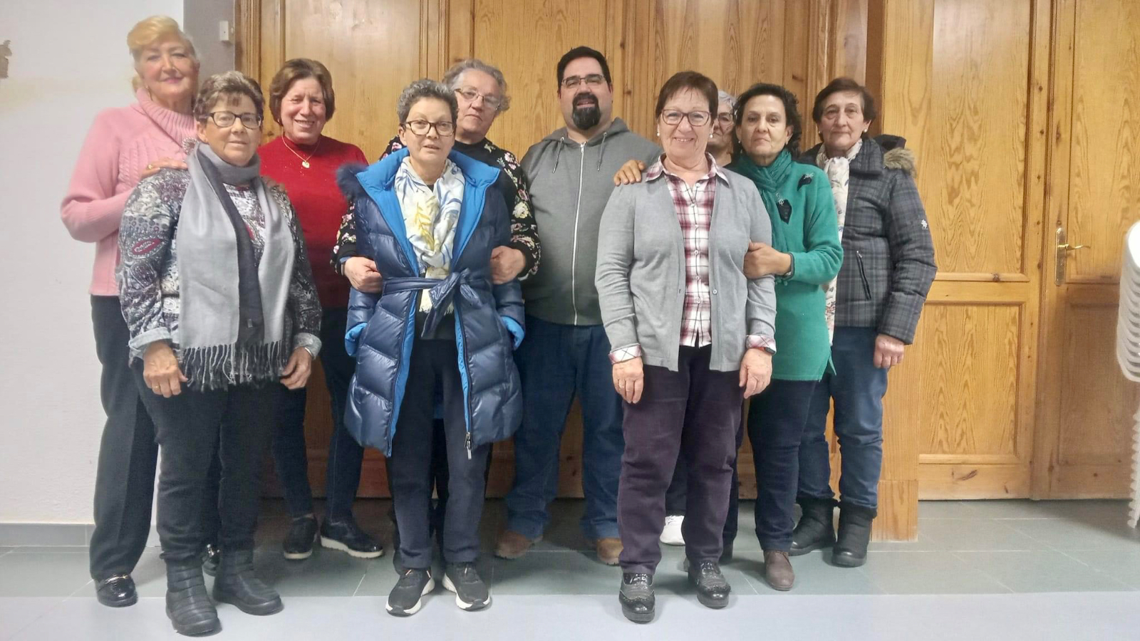 Santiago de la Puebla finaliza con gran éxito su curso de bordado