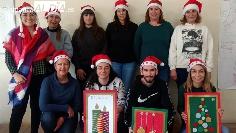 Los alumnos de Atención Sociosanitaria en Lumbrales felicitan la Navidad a entidades y usuarios