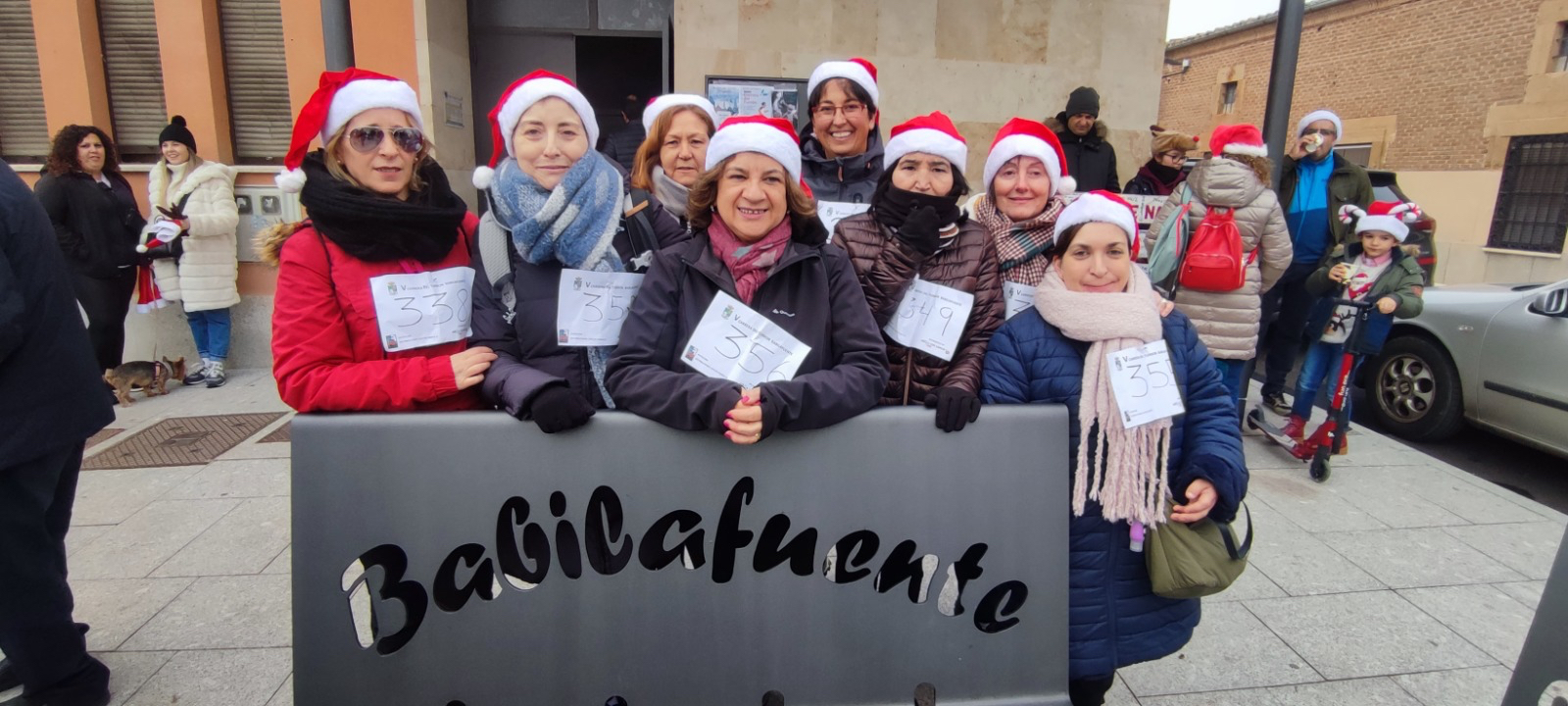 Babilafuente desborda solidaridad con la V Carrera del Turrón y el Mercado navideño