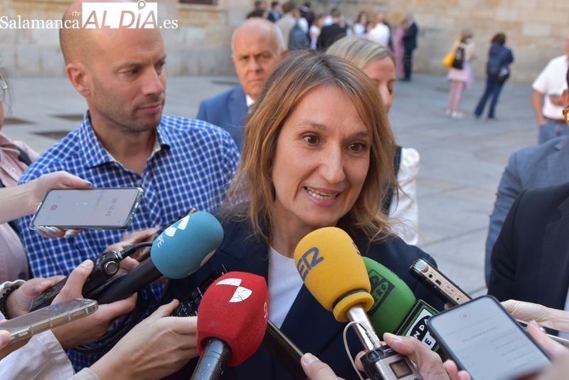 Rocío Lucas cree que las comunidades convocarán oposiciones de Secundaria al mismo tiempo