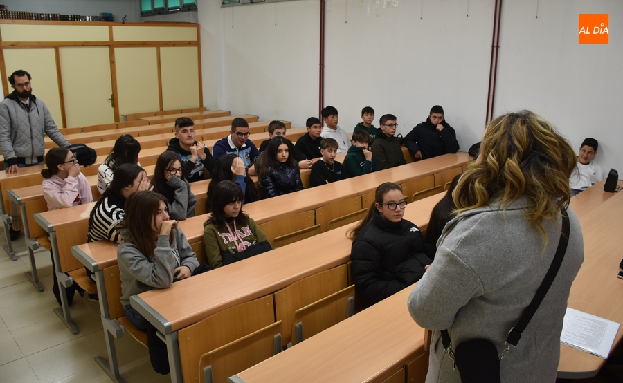 Alumnos de 3º de la ESO del IES Tierra se conciencian sobre los efectos del alcohol
