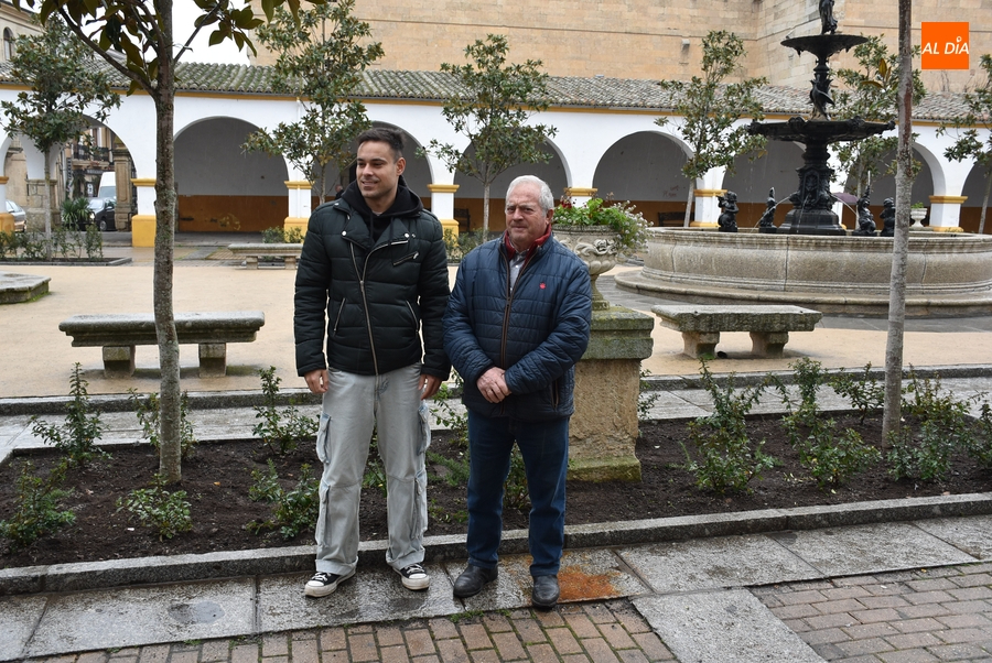 Apuesta por los setos en la Plazuela del Buen Alcalde ante la escasa duración de las flores