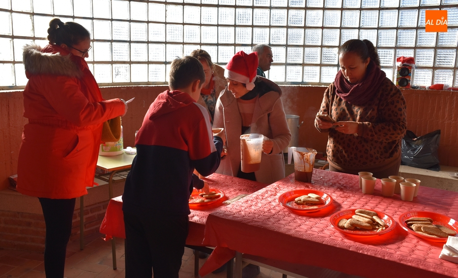 Dulce última mañana en el IES Fray Diego, en la que hasta el director se arrancó a cantar