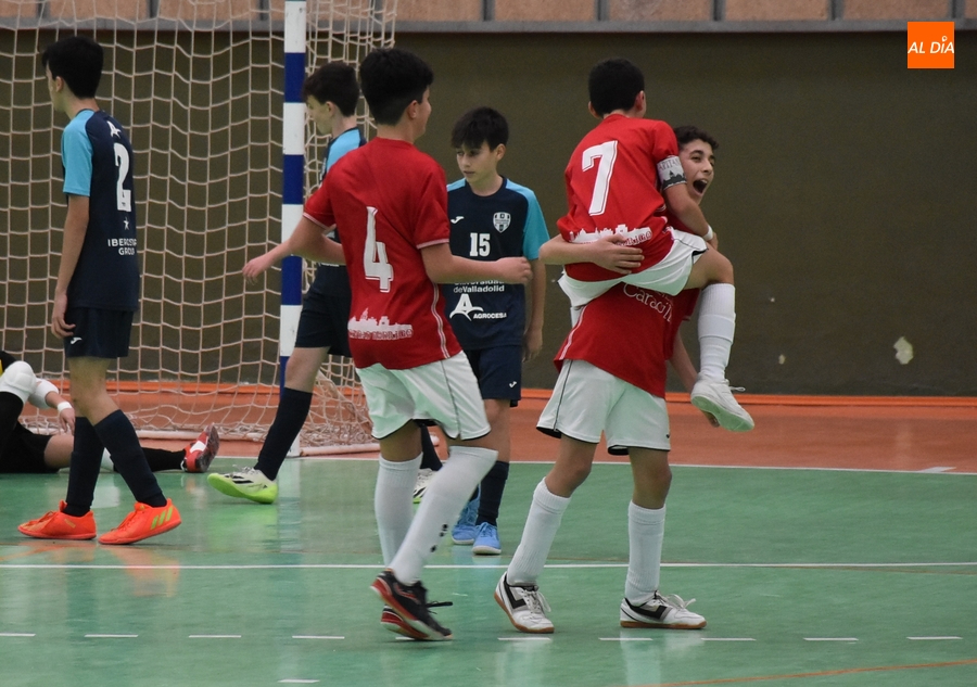 Reparto de victorias en el doble duelo Cadete e Infantil entre III Columnas y Tierno Galván