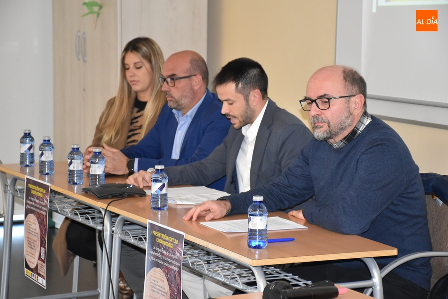 Los responsables de FortLab mantienen una toma de contacto con el territorio