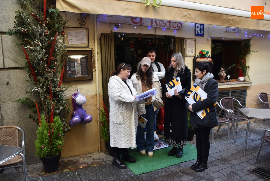 La calle Gigantes debuta en el Concurso de Decoración Navideña con un ‘bosque encantado’