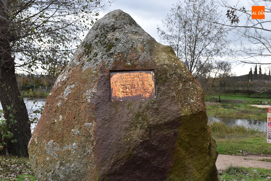 Una década de homenaje corrompido a Pesetos