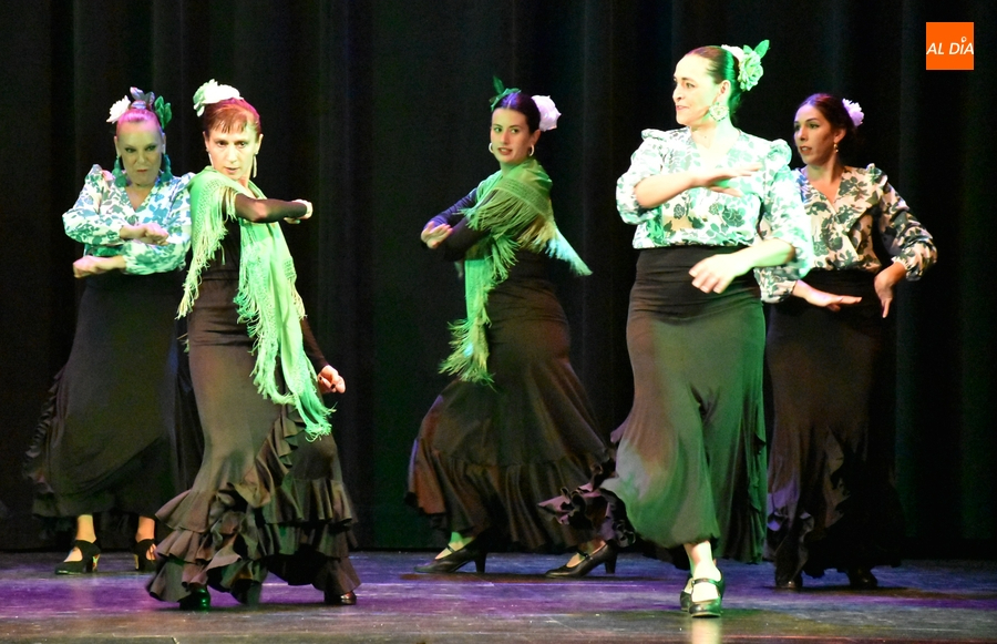 Rebeca Garvía y sus alumnas ofrecerán este sábado su gala solidaria en el Teatro