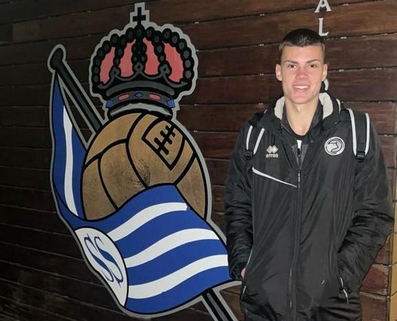El juvenil de Unionistas Mario Bustos entrenará con la Real Sociedad